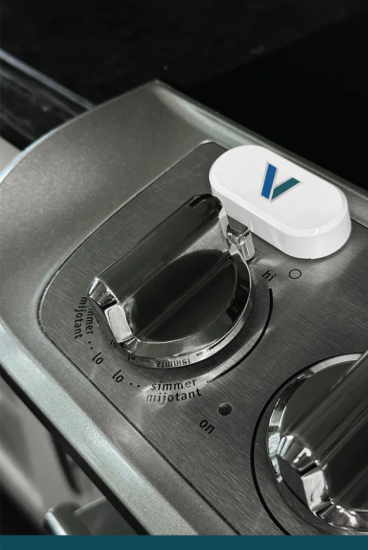 Stove monitoring with smart knob sensor